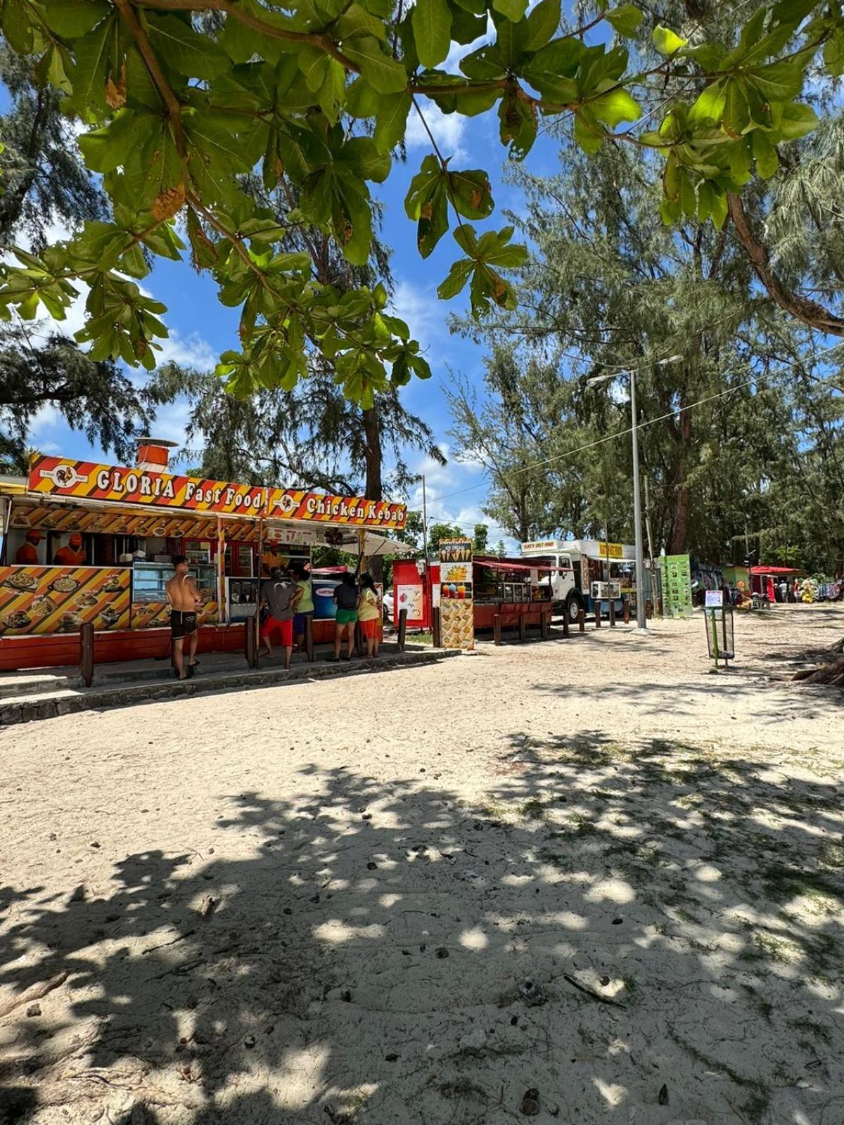 Coral Paradise Beach Villa E-05 Flic en Flac Exterior foto